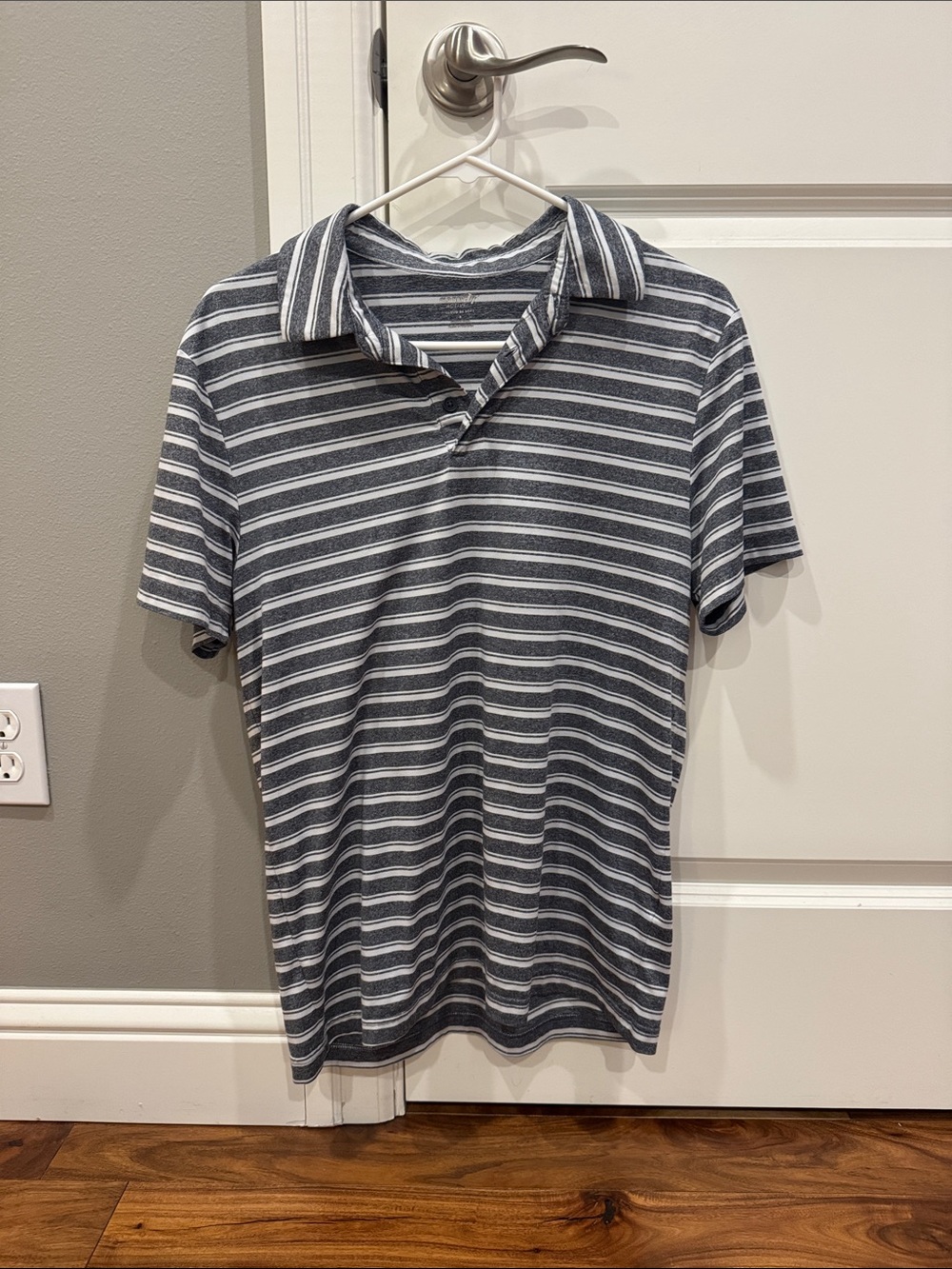 Old Navy Men's Striped CloudMotion Polo